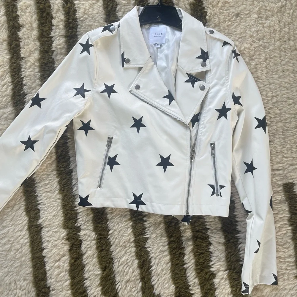 NWOT - Le Lis - Faux Leather Star Pattern White Biker Style Jacket - Picture 4 of 7